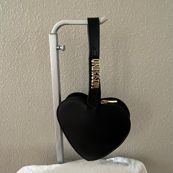 Moschino vintage heart purse - Picture 5 of 5